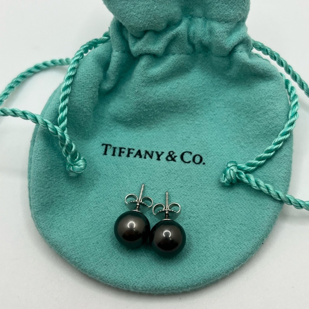 #2 Tiffany & Co. 18K Gold Tahitian Pearl Stud Earrings